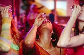 Girls drink alcohol how to give up